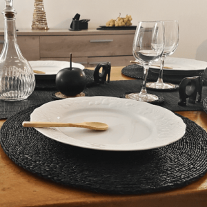 set de table noir en lutindzi